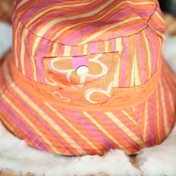 Chapeau designer Canadien, Béatrice & Zacharie - Picture 1 of 2